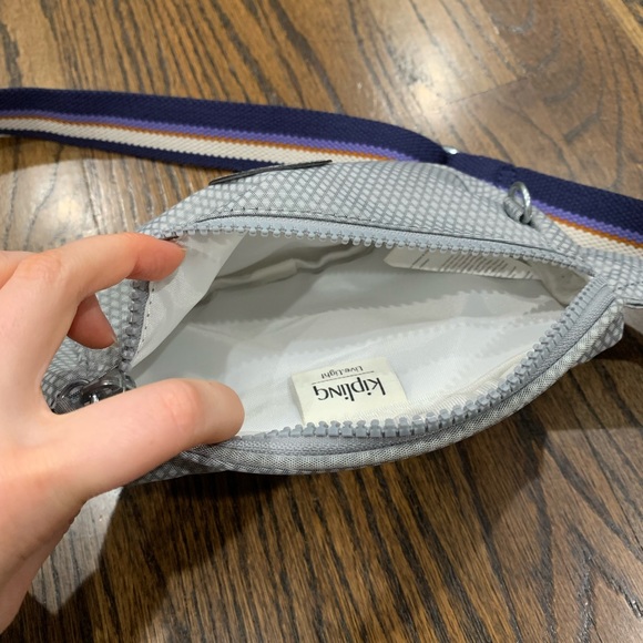 Like New Kipling Josu Waist Pack Belt Bag Gray & Purple Unisex - Picture 7 of 14